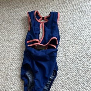 Five dancewear Leo